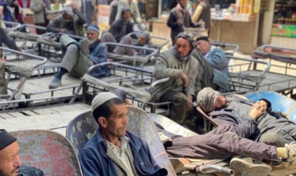 طالبان خزانهی دولت را از کجا پر کردهاند؟ طالبان خزانهی دولت را از کجا پر کردهاند؟