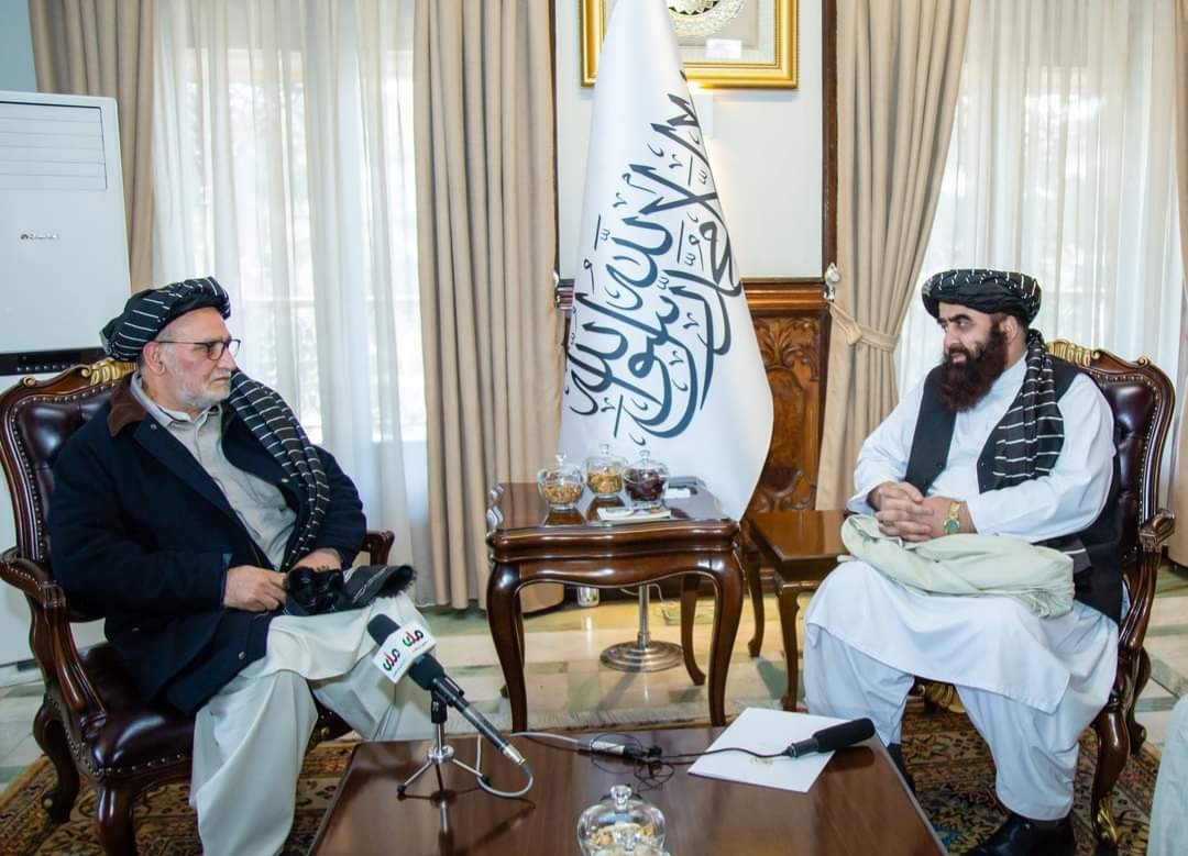 استقبال طالبان از سلام رحیمی، رییس دفتر غنی تا بازداشت یک افسر پیشین نظامی ـ مجلهی اورال استقبال طالبان از سلام رحیمی، رییس دفتر غنی تا بازداشت یک افسر پیشین نظامی ـ مجلهی اورال