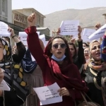 رینا امیری نماینده ویژه امریکا در امور زنان افغانستان از کشورهای اسلامی خواست که زنان افغان را حمایت