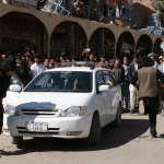 اعتراض بامیانی ها به بی اعتنایی دولت در قبال کشتار مسافران اعتراض بامیانی ها به بی اعتنایی دولت در قبال کشتار مسافران