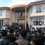 پایان تحصن دانشجویان معترض در بامیان پایان تحصن دانشجویان معترض در بامیان